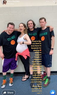 Eliza Dushku feet photo thumbnail