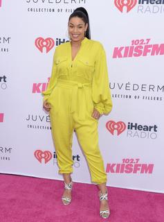 Jordin Sparks feet photo thumbnail