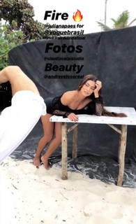 Juliana Paes feet photo thumbnail