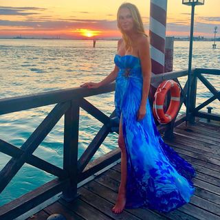 Sonya Kraus feet photo thumbnail