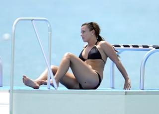 Coleen Rooney feet photo thumbnail