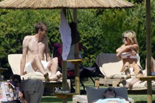 Abbey Clancy feet photo thumbnail