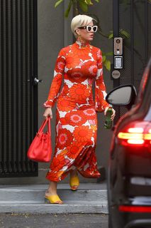 Katy Perry feet photo thumbnail
