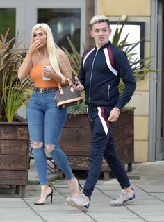 Chloe Ferry feet photo thumbnail
