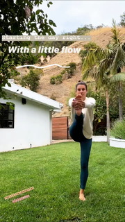 Lea Michele feet photo thumbnail