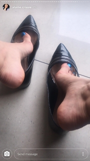 Alaine Crissiê feet photo thumbnail