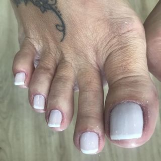 Karin Klemp feet photo thumbnail