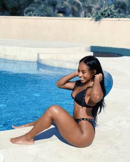 Qimmah Russo feet photo thumbnail