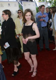 Thora Birch feet photo 4