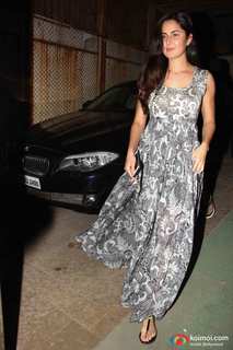 Katrina Kaif feet photo thumbnail