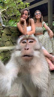 Anitta feet photo thumbnail