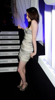 Kristen Stewart feet photo thumbnail