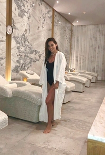 Tania Rincón feet photo thumbnail