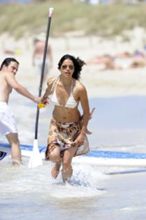 Michelle Rodriguez feet photo thumbnail