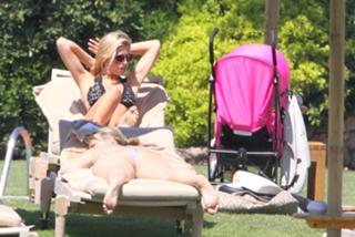 Abbey Clancy feet photo thumbnail