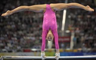 Nastia Liukin feet photo thumbnail