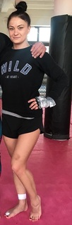 Karolina Kowalkiewicz feet photo thumbnail