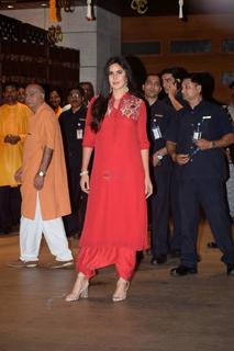 Katrina Kaif feet photo thumbnail