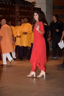 Katrina Kaif feet photo thumbnail