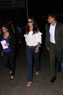 Katrina Kaif feet photo thumbnail