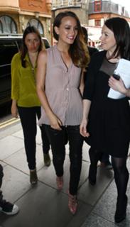 Leighton Meester feet photo thumbnail
