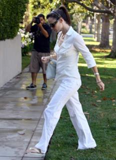 Jennifer Garner feet photo thumbnail