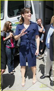 Jennifer Garner feet photo thumbnail