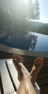 Lívia Andrade feet photo thumbnail