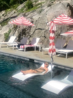 Amy Robach feet photo thumbnail