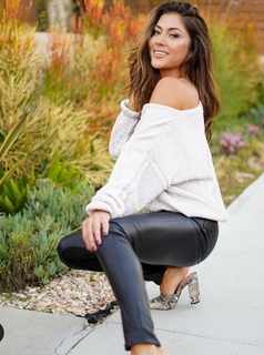 Arianny Celeste feet photo thumbnail