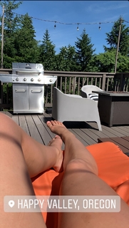 Paige VanZant feet photo thumbnail