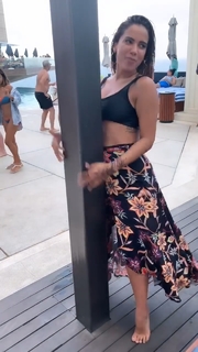 Anitta feet photo thumbnail
