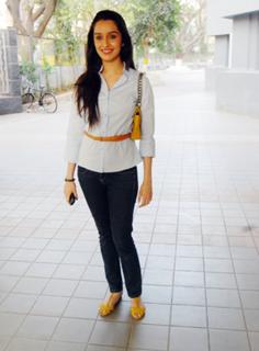 Shraddha Kapoor feet photo 1