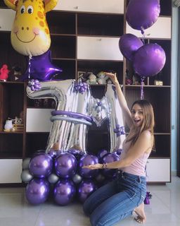 Yoseline Hoffman feet photo thumbnail