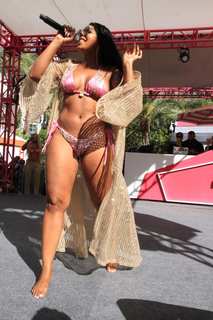 Ashanti feet photo thumbnail