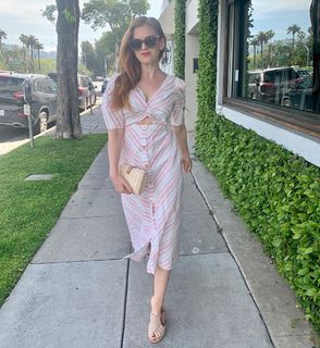Isla Fisher feet photo thumbnail