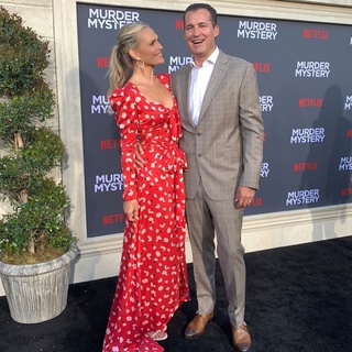 Molly Sims feet photo thumbnail