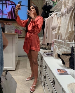 Bruna Marquezine feet photo thumbnail