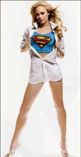 Laura Vandervoort feet photo 1