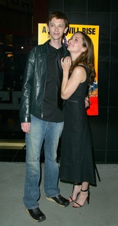 Eliza Dushku feet photo thumbnail