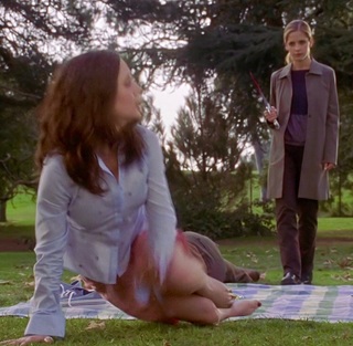 Eliza Dushku feet photo thumbnail