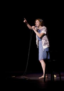 Kristen Schaal feet photo 4