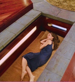 Eliza Dushku feet photo thumbnail