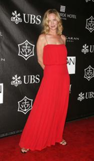 Uma Thurman feet photo thumbnail