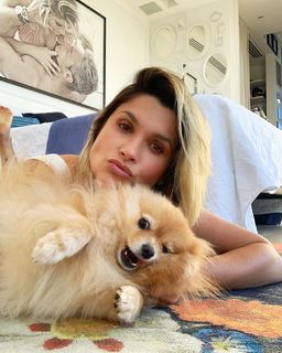 Flávia Alessandra feet photo thumbnail