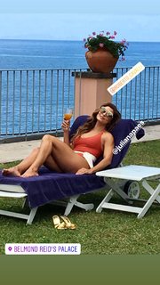 Juliana Paes feet photo thumbnail