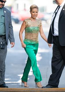 Jada Pinkett Smith feet photo thumbnail