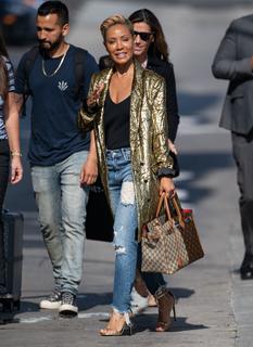 Jada Pinkett Smith feet photo thumbnail