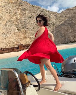 Katarzyna Cichopek feet photo thumbnail