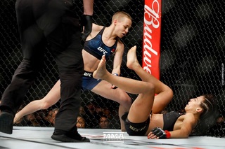 Joanna Jedrzejczyk feet photo thumbnail